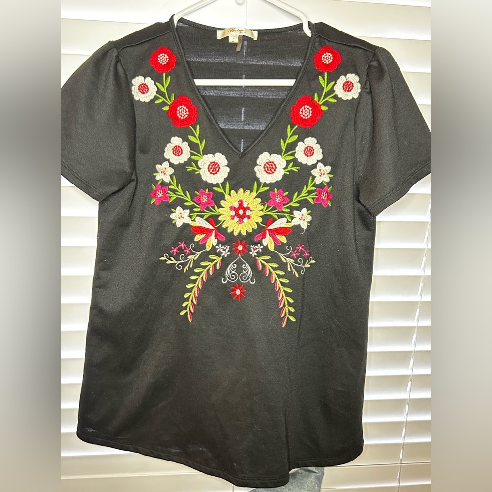 Andree embroidered floral women’s top